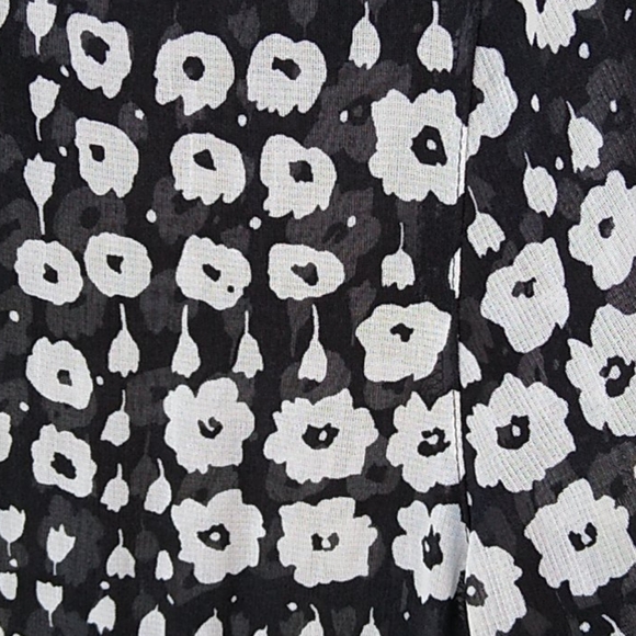 Sigrid Olsen Floral Blouse 16 - Picture 12 of 13